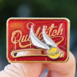 Harry Potter MOVABLE Snitch Quidditch INTERACTIVE Collectible Enamel Pin 51x2